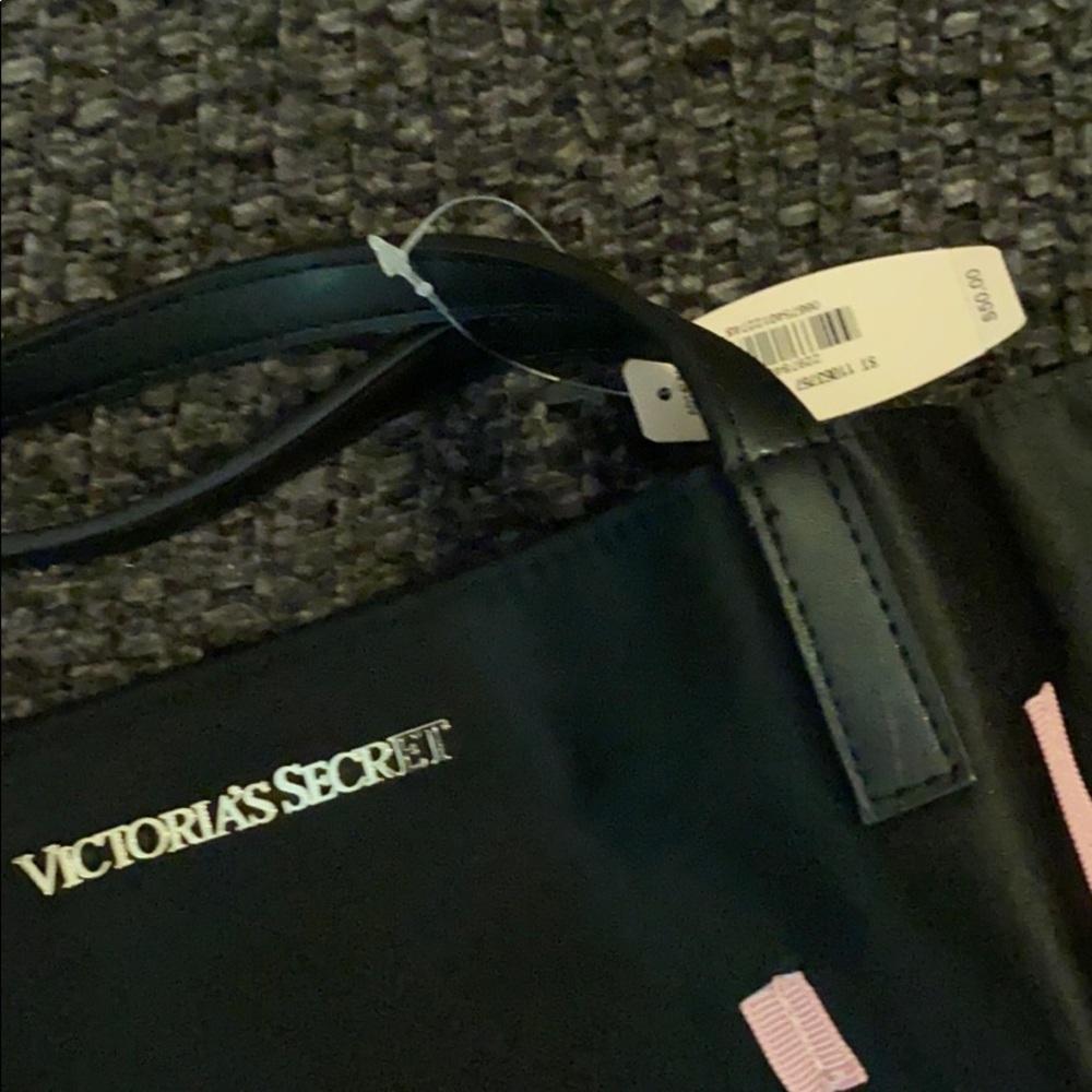 Victoria’s Secret black bag - Picture 3 of 4